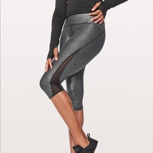 Lululemon Train Times Crop 17" Luminosity Foil